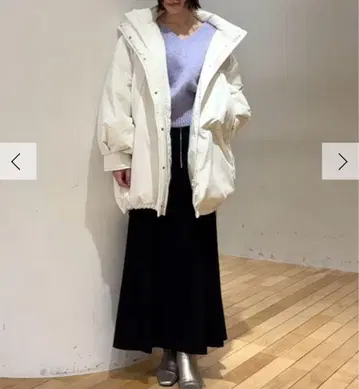 러그넘버 문 아라이 다운 다운 코트 화이트