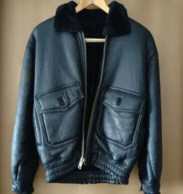 블랙 가죽 MA-1 플라이트 자켓 USA 제조