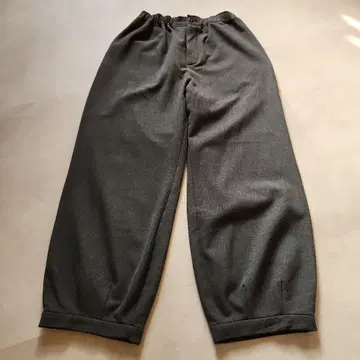 늑대와 올빼미 다크 그레이 와이드 팬츠