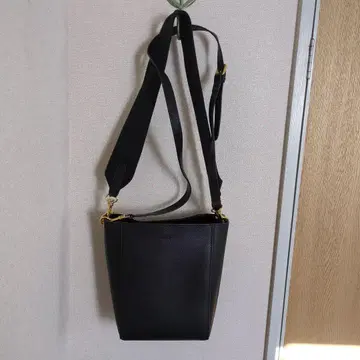 천연 가죽 블랙 슈링크 레더 숄더백 새상품급 수납 가방 포함