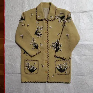 꽃무늬 후가공 울 하프 코트