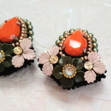 플라워 비즈 귀걸이