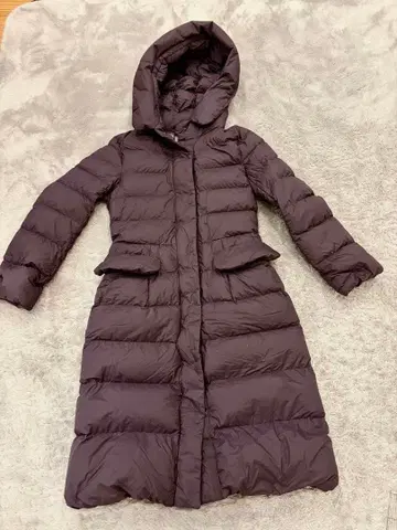 유니클로 +j 울트라 라이트 다운 후디드 코트