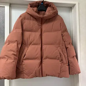 새상품급 유니클로 심리스 다운 자켓