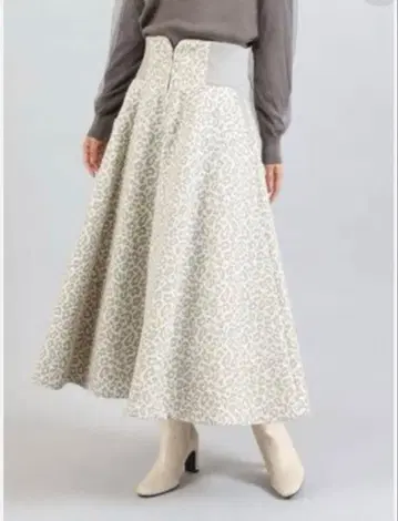 스콧 클럽 페넬 레오파드 플레어 스커트 자카드 직조