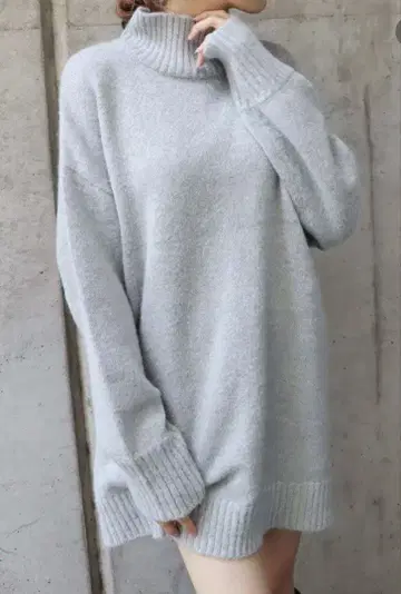 택 포함 새상품 하이넥 루즈 니트 원피스 <WEB 한정판 아이템>