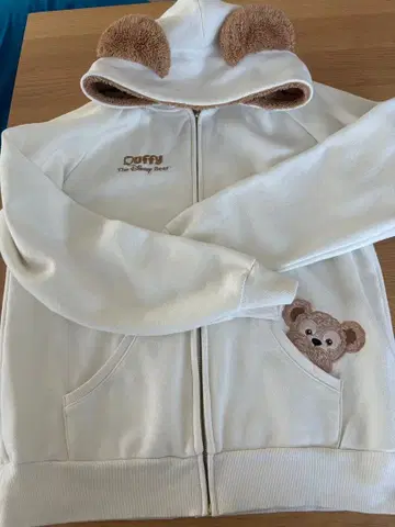 Duffy 후드 부착 집업