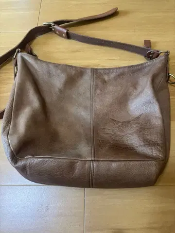 와치필드 다얀 숄더백