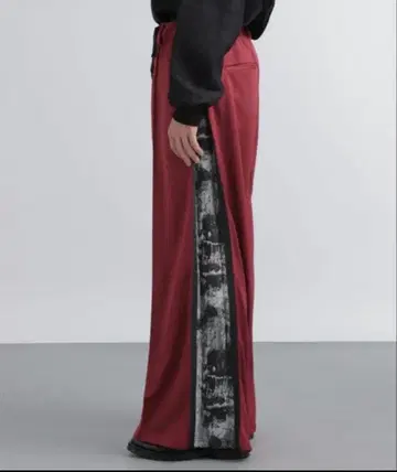 HARE 시크릿 자카드 A라인 팬츠