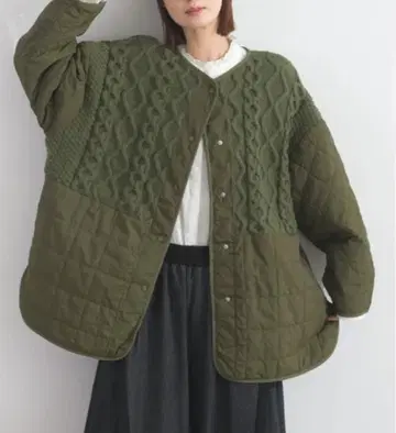 Lupilien 퀼팅 패딩 자켓 케이블 니트 / 올리브