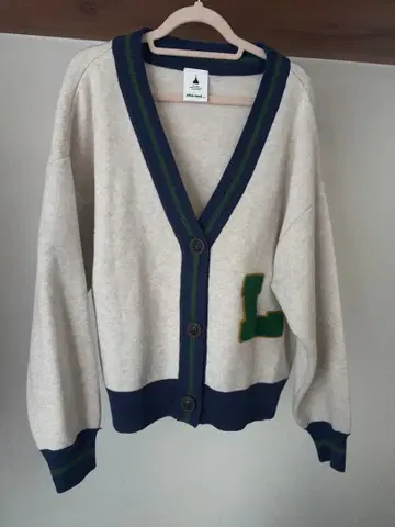 niko and - 가디건