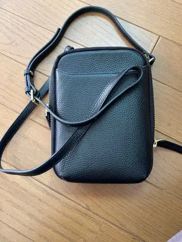 블랙 가죽 숄더백