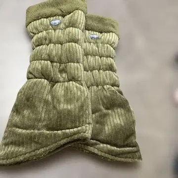 새상품 레그 워머 피드라