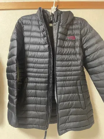THE NORTH FACE 후드 부착 다운 자켓 블랙