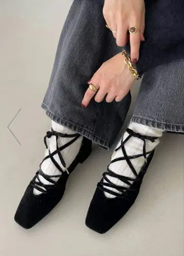 3cm 스퀘어 레이스업 펌프스