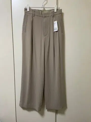 새상품 Spick and Span 턱 스트레이트 팬츠 베이지 38