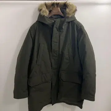 올리브색 후드 부착 모즈 코트