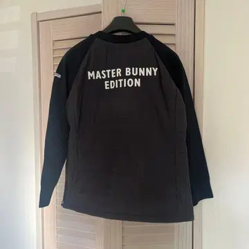 MASTER BUNNY EDITION 스니드 새상품급