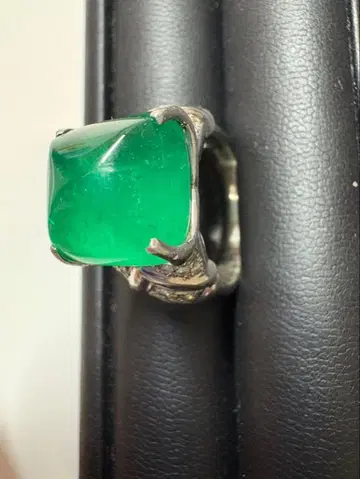 에메랄드 14ct 플라티나 반지