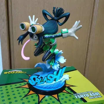 벨파인 히로아카 아스이 츠유 히어로 수트 츠유짱 피규어