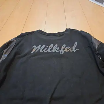 Milkfed. 블랙 튜닉 기장 트레이닝복