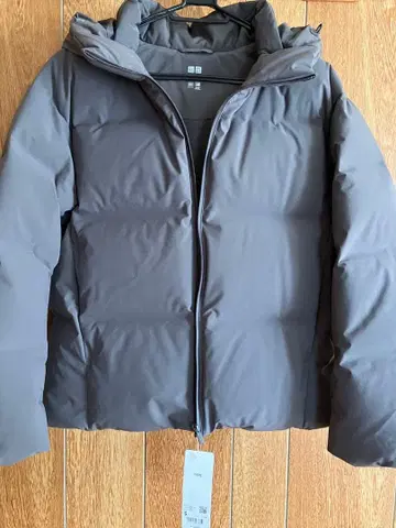 새상품 미사용 택 포함 UNIQLO 심리스 다운 자켓 그레이 S