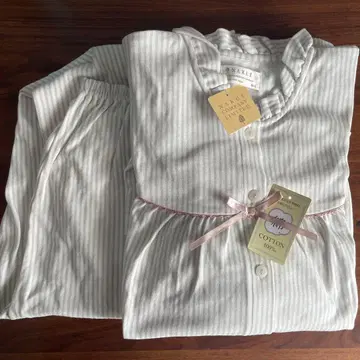 NARUE 스트라이프 패턴 파자마 M~L 사이즈