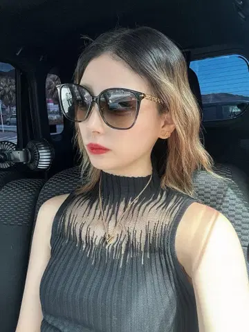 [ 한정품/1점 한정 ] milky way 여성용 슬리브리스 시어 탑