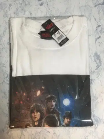 미사용 새상품 strangerthings 기묘한 이야기 셔츠 화이트 L
