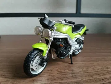 마이스트 TRIUMPH SPEED TRIPLE