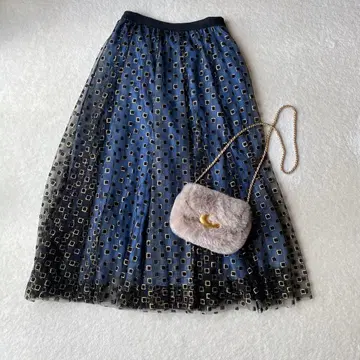 네이비 튤 플레어 스커트 퍼 숄더백