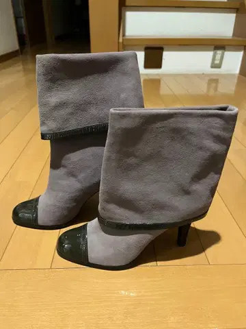 가격 인하 DAIANA 미사용 새상품 23.5cm