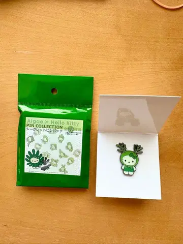 만박 일본관 해조 키티 핀 배지 파래