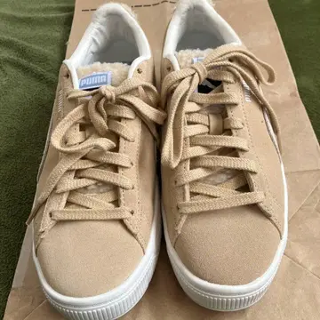 푸마 베이지 스니커즈 메구로 렌 모델