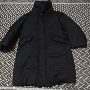 유니클로 플러스J 질 샌더 하이브리드 다운 코트 블랙 S 새상품급