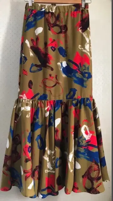 하자품! UN3D. 페인트 아트 플레어 스커트