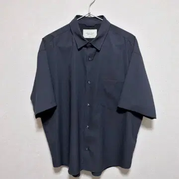 PUBLIC TOKYO 반팔 셔츠 02 다크 그레이