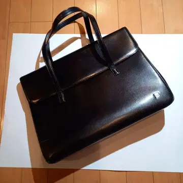 언클라인 가죽백 A4 사이즈 수납 가능 *네고 불가