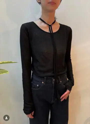 완판템 새상품급 트레조아 yo BIOTOP 초커 롱슬리브