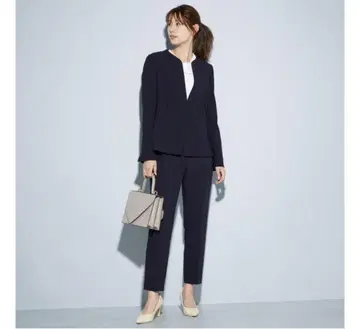 웜 리저브 페플럼 자켓과 테이퍼드 팬츠 새상품급