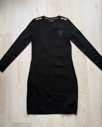 타미힐피거 니트 원피스
