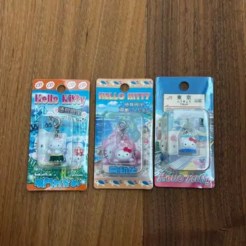 지역 한정 헬로키티 지퍼 마스코트 3개 세트