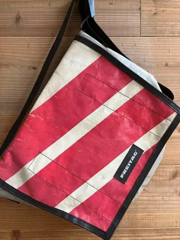 [FREITAG] DRAGNET 메신저 백 빨간색/화이트