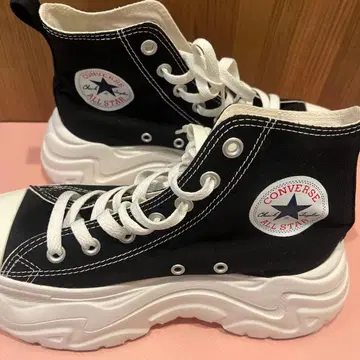 CONVERSE ALL STAR 블랙 통굽 하이컷 스니커즈