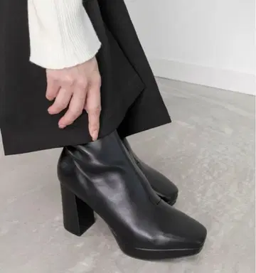 RANDA 스트레치 청키 숏부츠 블랙 M