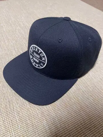 Brixton 블랙 캡 스냅백