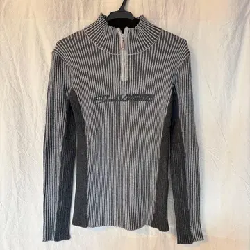 [ MAISON SPECIAL ] 로고 프린트 하프 지퍼 니트