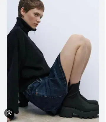 귀여운 ZARA 트랙 밑창 패브릭 숏부츠 37