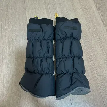 JUN&ROPE' 다운 암워머 블랙