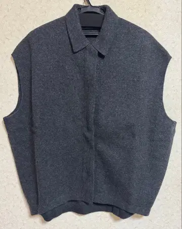 ICB 그레이 슬리브리스 베스트 울 느낌